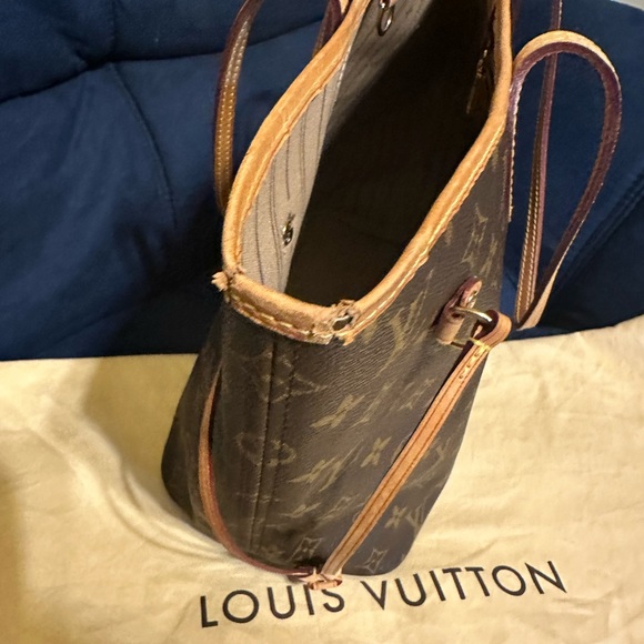 Louis Vuitton MM Monogram canvas tote - Picture 4 of 7